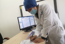 去医院单据满天飞？天坛医院门诊推行“一张纸走全院”-HIT专家网